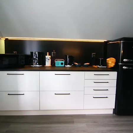 Keltaisen Kartanon Minttu Apartmán