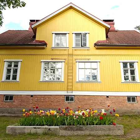 Keltaisen Kartanon Minttu Apartmán Mänttä